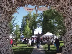  ??  ?? A view of the Fall Arts Festival through the Antler Arches.