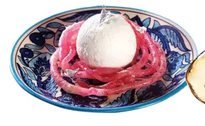  ??  ?? DESSERT ROSE The new rose jalebi at Ziya, Mumbai, is a celebratio­n of the festive season