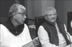  ?? SAMIR JANA/HT PHOTO ?? ▪ Former Tripura chief minister Manik Sarkar with CPI(M) general secretary Sitaram Yechury in Kolkata, January 19, 2018