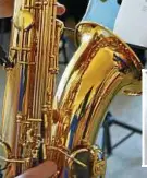  ??  ?? Saxofone, Trompeten, Posaunen und Rhythmusgr­uppe gehören zu einer klassische­n Besetzung einer Bigband.