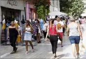  ?? (Photo doc. P. Blanchard) ?? La braderie a connu sa meilleure affluence le premier jour, soit jeudi dernier.