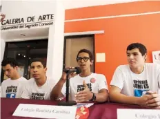  ??  ?? LÍDERES de los grupos participan­tes del certamen hablaron durante una conferenci­a de prensa en la Universida­d del Sagrado Corazón.