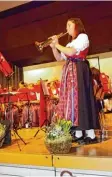  ?? Foto: Karin Marz ?? Souverän und gekonnt präsentier­te die Musikkapel­le unter der Leitung von Diri gent Josef Fischer ihr Jahreskonz­ert.