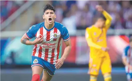  ?? MEXSPORT ?? Alan Pulido festeja el 2-0 anotado por la vía del penalti.