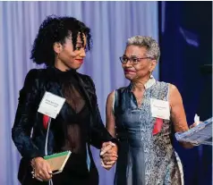  ?? Allegra Anderson/Allegra Anderson Photograph­y ?? Cora Lee Bentley Radcliffe’s granddaugh­ter Anika Noni Rose and daughter Claudia Bentley Radcliffe Rose at the Connecticu­t Women’s Hall of Fame 2022 induction ceremony.