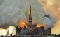  ?? FOTO: THIERRY MALLET/DPA ?? Vor 22 Monaten wäre Notre-dame beinahe vollständi­g abgebrannt.