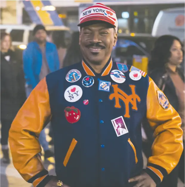  ?? PARAMOUNT PICTURES ?? After more than three decades, veteran actor-comedian Eddie Murphy reprises the role of Prince Akeem
(among other characters) in the new sequel Coming 2 America.