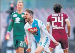  ??  ?? EL GOLEADOR. Mertens lideró al Nápoles con cuatro goles.