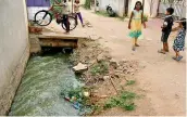  ?? — S. SURENDER REDDY ?? Left: Open drainage is causing threat people’s health.