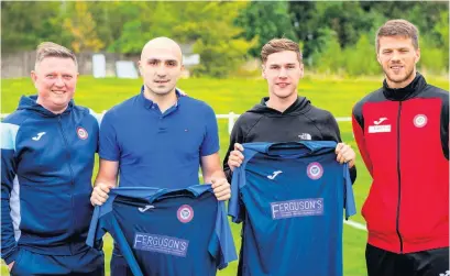  ??  ?? Signings Newmains co-bosses Paul Davies (left) and Craig Gupwell (far right) welcome Darren Hunter and William Mcglone back to the club (Pic by Garry Mccabe)