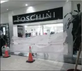  ??  ?? Mall stores have come under attack.