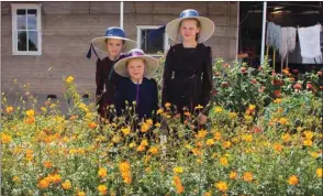  ??  ?? Mennonite girls pose at the Sabinal community in Ascencion municipali­ty, Chihuahua State, Mexico.