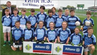  ??  ?? Scoil Náisiúnta an Fhaithche Allianz Cumann na mBunscol 6-8-Teacher runner-up