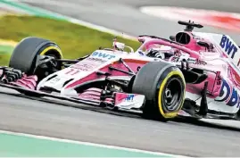  ?? FOTOS: FORCE INDIA/MERCEDES-BENZ ?? El piloto mexicano buscará iniciar con el pie derecho en la F1.