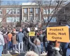  ?? ROBERT DEUTSCH/USA TODAY ?? High school students in Westcheste­r County, N.Y., walk out of class.