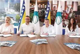  ?? ?? Sporazum su potpisali Barlov, Brkanić i Hadžibajri­ć