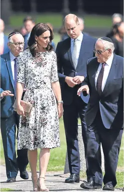  ?? Pictures: PA. ?? The duchess with Manfred Goldberg and the duke with Zigi Shipper.