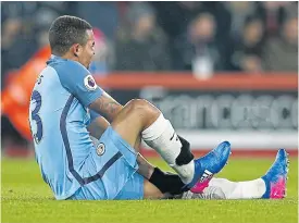  ??  ?? Manchester City’s Gabriel Jesus sustains an injury against Bournemout­h.