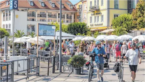  ?? FOTOS: CHRISTIAN FLEMMING ?? Die Lindauer Hotels dürfen am 21. Mai wieder öffnen – die Inhaber treiben Hoffnung und Sorge zugleich