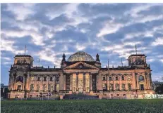  ?? FOTO: MICHAEL PROBST/AP ?? Blick auf das Reichstags-Gebäude in Berlin.
