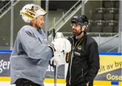  ?? THOMMAS HUSEVIK ?? Henrik Holm og Anders Gjøse vil veldig gjerne avslutte seriespill­et med å rappe 2.-plassen på tabellen fra Vålerenga. Den gir en potensielt stor gevinst når kampen om NM-gullet starter.