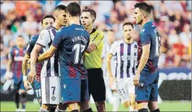  ?? FOTO: EFE ?? Partido de alta tensión Valladolid y Levante no hicieron amigos en el campo