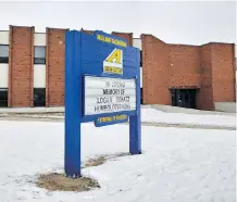  ?? LEAH HENNEL ?? Logan Schatz’s former high school in Allan, Sask. pays tribute to the 20-year-old, who died in Friday’s bus crash.