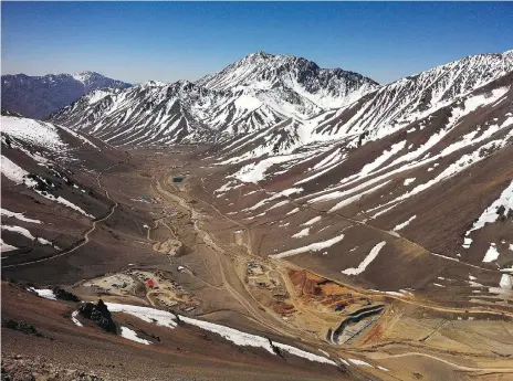  ?? POSTMEDIA NEWS FILES ?? Barrick Gold Corp. is enlisting the help of China’s Shandong Gold Group Co. Ltd. in its quest to extract gold from the Lama mine in Argentina. The announceme­nt shows Barrick’s growing reliance on Shandong following a 50/50 joint venture in Barrick’s Veladero gold mine.