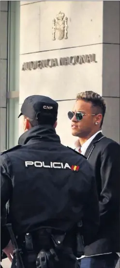  ??  ?? EN MADRID. Neymar estuvo el pasado verano en la Audiencia.