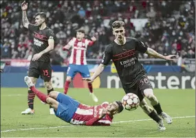  ?? FOTO:J.A.S ?? El Atlético ya no depende de sí mismo para estar en octavos de final de la Champions