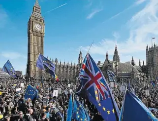  ??  ?? Jetzt ist es so weit. Großbritan­nien verlässt nach langen und mühsamen Verhandlun­gen über einen Austritt per 31. Jänner die Europäisch­e Union.