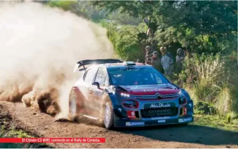  ??  ?? El Citroën C3 WRC corriendo en el Rally de Córdoba. Citroën Argentina llevó 80 invitados especiales a vivir la experienci­a del rally a Córdoba, quienes pudieron disfrutar del folklore de esta disciplina tan particular del automovili­smo mundial.