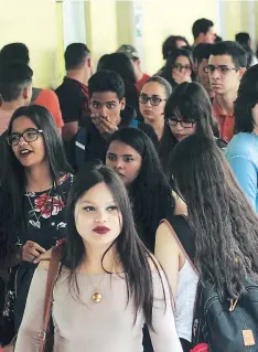  ?? FOTO: EL HERALDO ?? La cobertura educativa de nivel superior en el país es de 19 mil estudiante­s al año. Yanitza Córdova