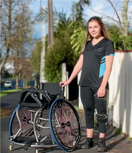  ?? ZIZI SPARKS/STUFF ?? Daisy Eaglesome doesn’t require a wheelchair in day-to-day life but loves wheelchair basketball.