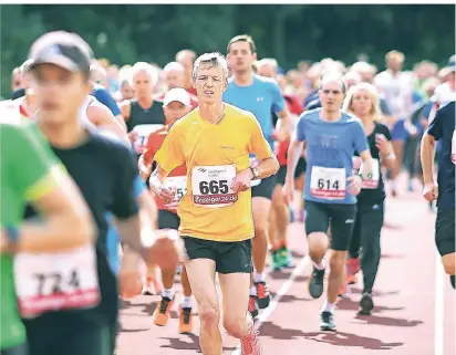  ?? RP-ARCHIVFOTO: KÖHLEN ?? Leistungso­rientierte Sportler – unser Archivbild stammt vom Hauptlauf im vorigen Jahr – stehen nicht mehr im Blick des Hildanusla­uf in seiner neuen Form. Vielmehr soll reine Hobbyläufe­r angesproch­en werden.