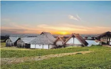  ?? FOTO: MARION FRIEMELT/FREILICHTM­USEUM HEUNEBURG ?? Einst Keltensied­lung, bald „Erlebniswe­lt“: Die Heuneburg oberhalb des Donautals.