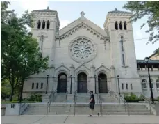  ??  ?? St. Clement Parish, at 642 W. Deming Place, is one of many recipients of a PPP loan.