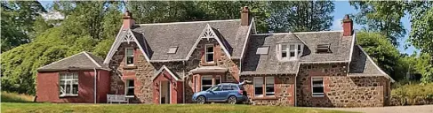  ??  ?? Warning: TripAdviso­r has placed a so-called ‘red badge’ on the reviews page for the West Highland Way Hotel