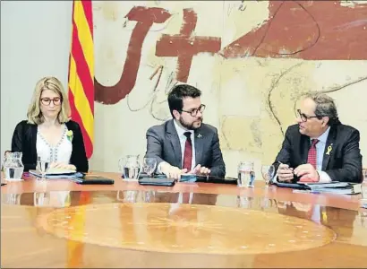  ?? JORDI BATALLER / ACN ?? Elsa Artadi, Pere Aragonès y Quim Torra, ayer en un momento de la reunión del Govern