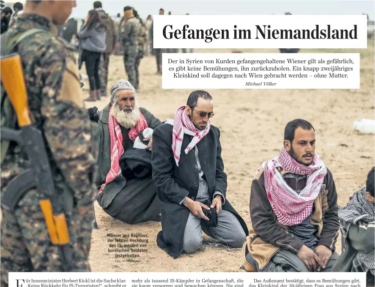  ?? Foto: AFP/Souleman ?? Männer aus Baghouz, der letzten Hochburg des IS, werden von kurdischen Soldaten festgehalt­en.