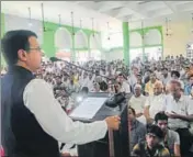  ?? HT PHOTO ?? AICC spokespers­on Randeep Singh Surjewala addressing traders and party workers in Panipat on Saturday.