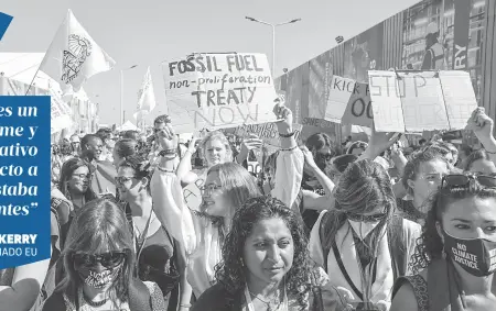  ?? AFP ?? Activistas realizaron las primeras marchas masivas en Egipto, sede de la actual COP27