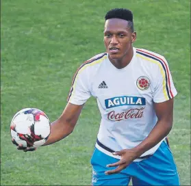  ?? FOTO: J. A. GARCÍA SIRVENT ?? Yerry Mina, durante un entrenamie­nto de la selección colombiana