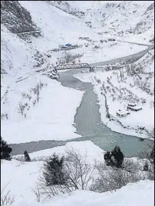  ?? HT FILE PHOTO ?? The Chandra and Bhaga rivers in Lahaul-spiti district. There has been a 32% increase in lakes in the Chenab basin, 94% increase in the Ravi basin and 97% increase in the Sutlej basin.