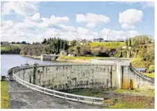  ??  ?? Le barrage de la Ville-Hatte se visite très rarement et des mesures de sécurité s’imposent.
