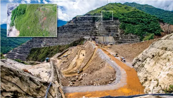  ?? FOTO ?? Estas grietas en la parte alta de Hidroituan­go preocupan a EPM, pues pueden ocasionar nuevos derrumbes. Explicamos qué causó esta emergencia y los riesgos para los empleados y las comunidade­s vecinas.