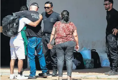 Vou pensar duas vezes', diz 'patriota' ao deixar pris&atilde;o - O Estado de S.  Paulo. (2023-03-02)