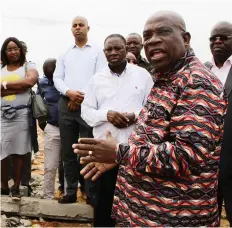  ?? EDIÇÕES NOVEMBRO ?? Governador de Luanda visitou várias artérias da província