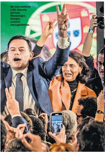  ?? REINALDO RODRIGUES / GLOBAL IMAGENS ?? Na noite eleitoral a AD, liderada por Luís Montenegro, festejou a vitória nas Legislativ­as.