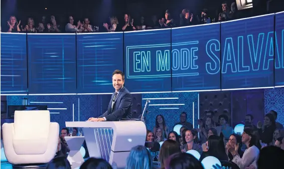  ??  ?? À Savail & Co, l’animateur et homme d’affaires Éric Salvail est à la tête d’une formation de 11 employés permanents et près de 900 employs contractue­ls.